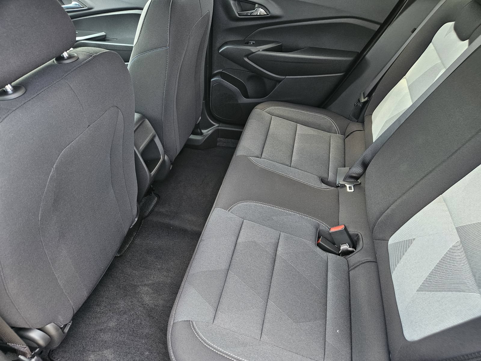 New 2026 Chevrolet Trax LS w/ LS Convenience Package FWD image 27