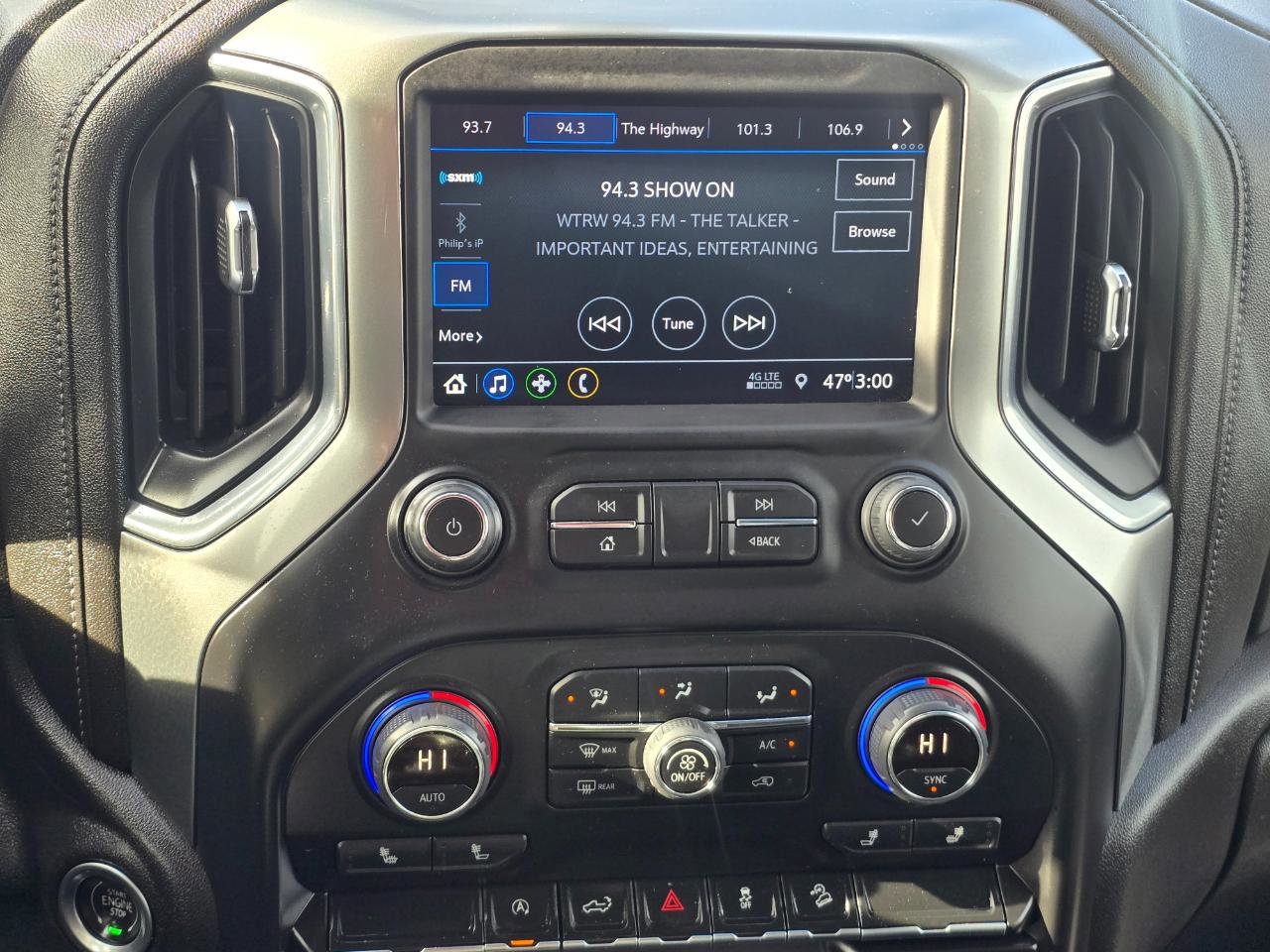 Used 2022 Chevrolet Silverado 1500 RST AWD/4WD image 9