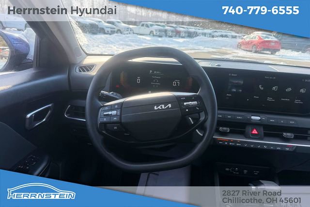 Used 2025 Kia K4 FWD image 7