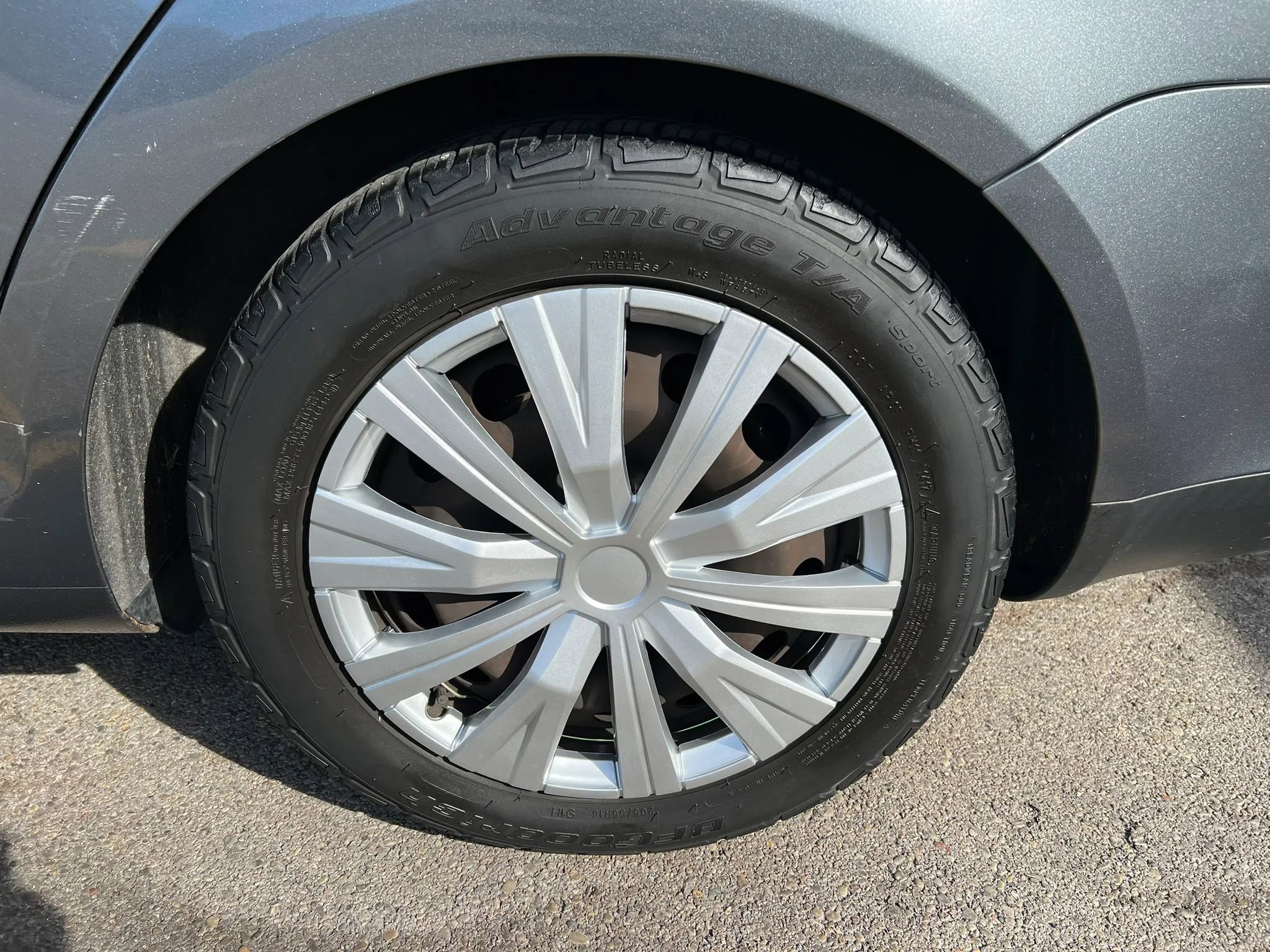 Used 2010 Volkswagen Jetta S FWD image 12