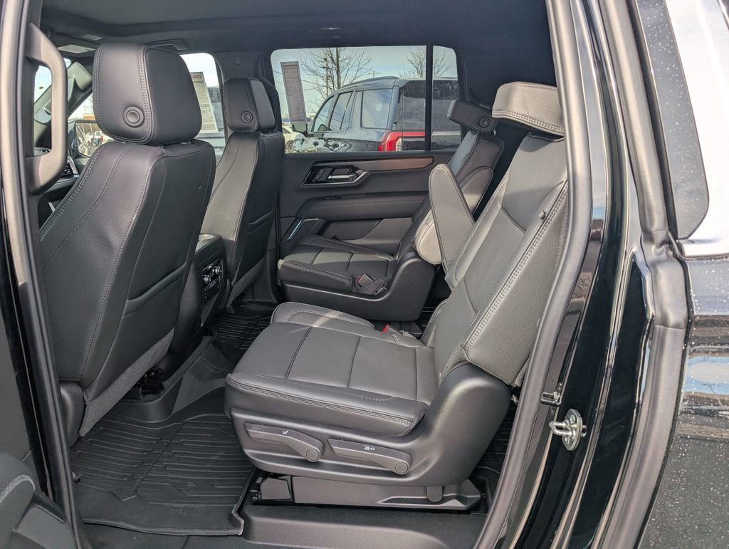 New 2026 GMC Yukon XL Denali w/ Sun & Power Step Package image 9