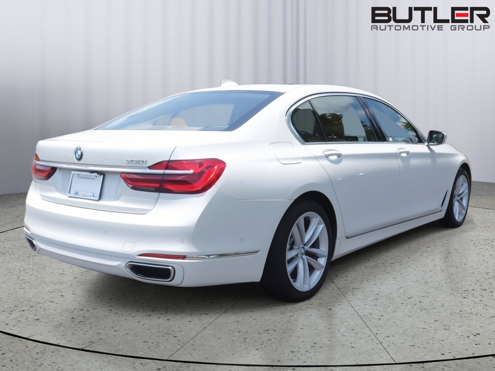 Used 2018 BMW 750i RWD image 6