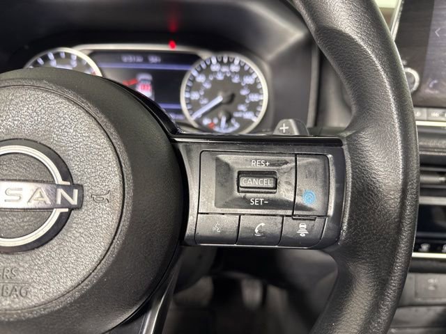 Used 2023 Nissan Rogue SV image 24