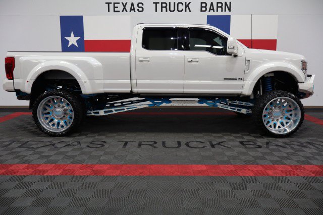 Used 2022 Ford F450 Platinum w/ FX4 Off-Road Package AWD/4WD image 13