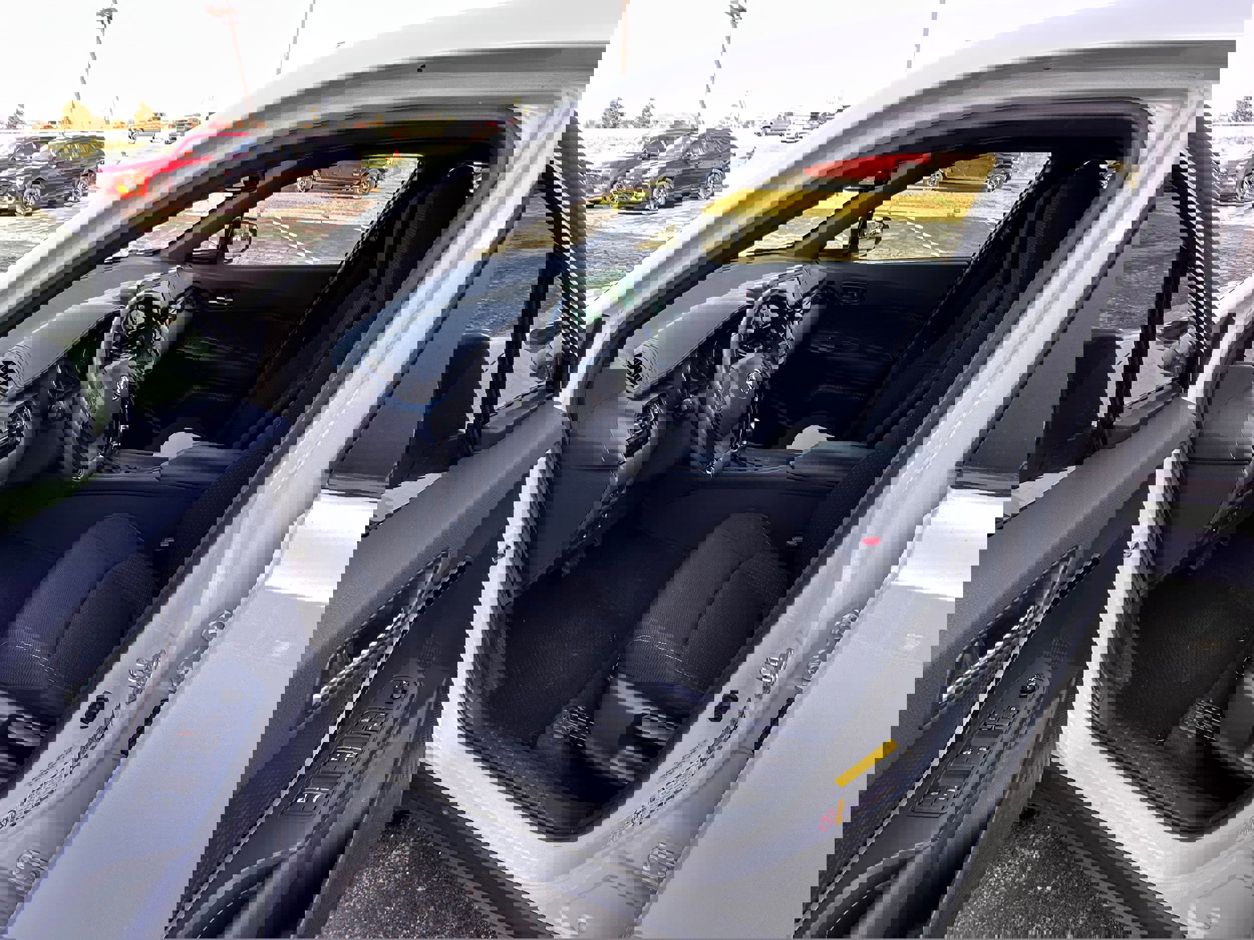 Used 2018 Toyota C-HR image 12