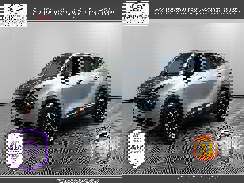 New 2025 Kia Sportage LX image 1