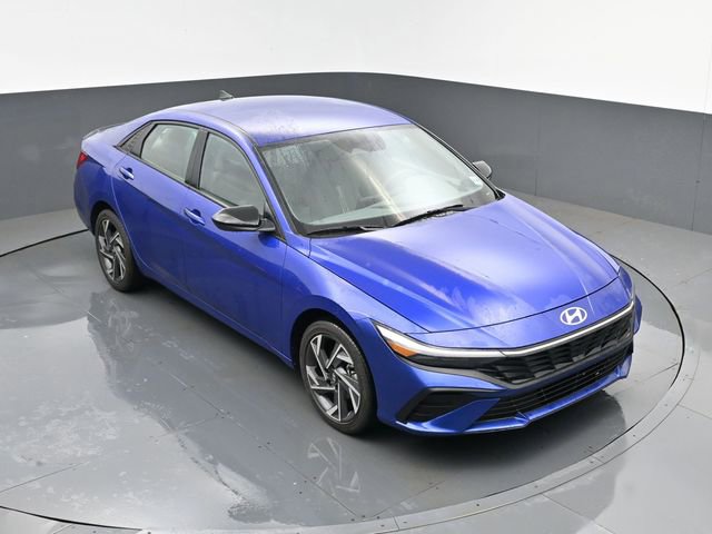 Used 2025 Hyundai Elantra SEL image 19