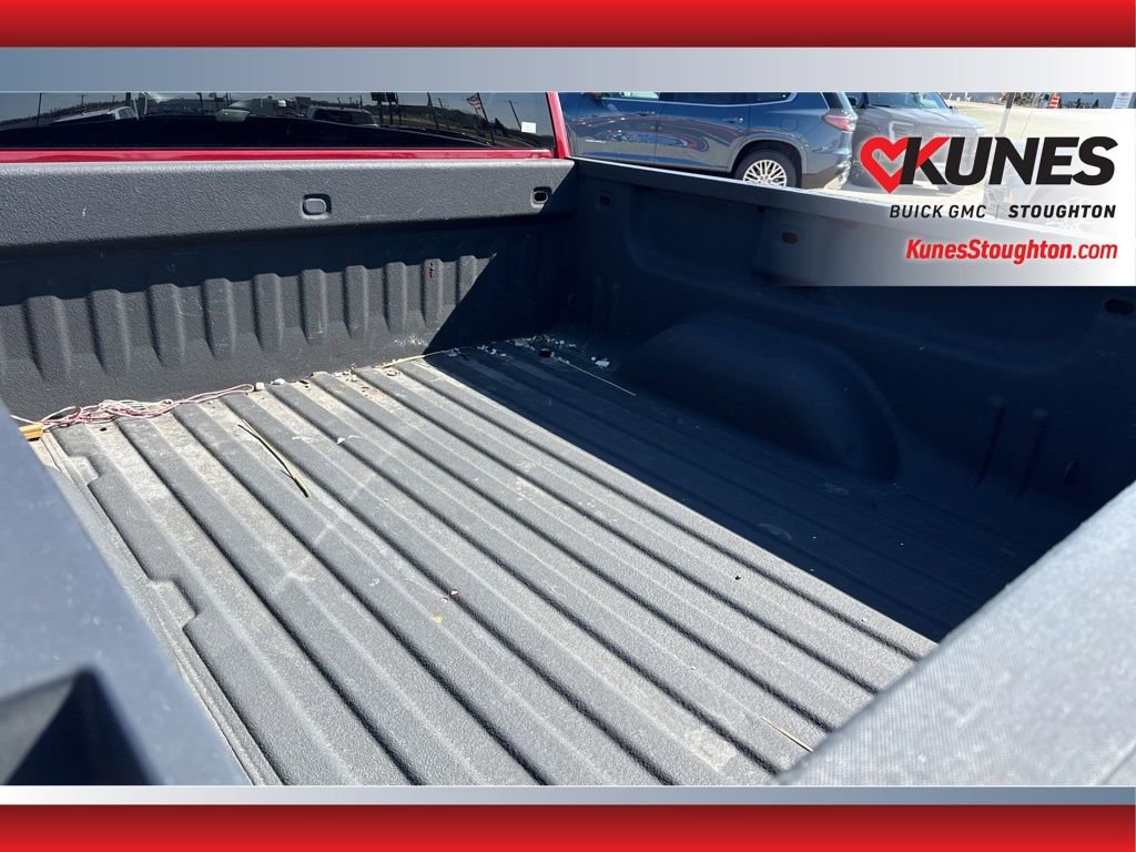 Used 2018 Chevrolet Silverado 1500 LT w/ All Star Edition AWD/4WD image 17