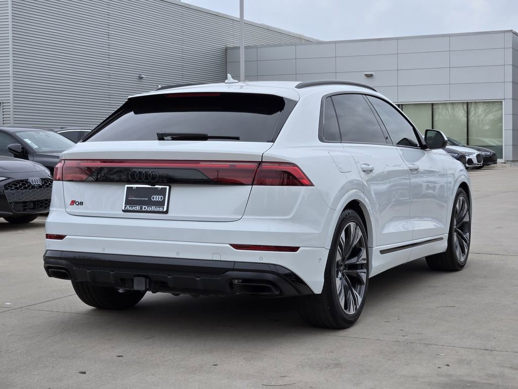 Certified 2025 Audi Q8 Prestige image 8