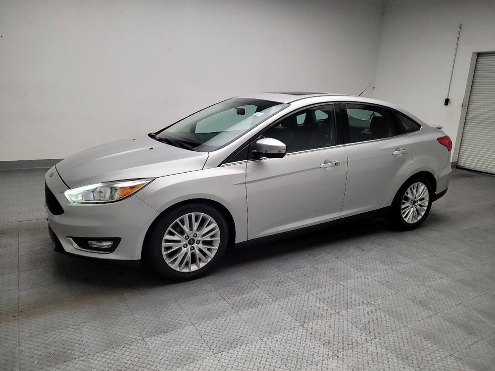 Used 2017 Ford Focus Titanium FWD image 2