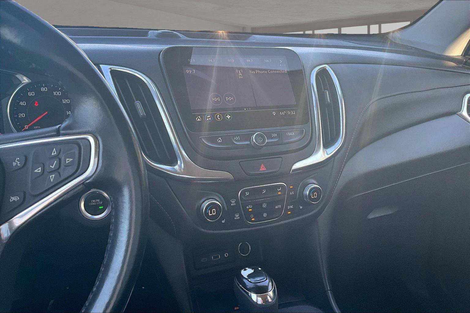 Used 2021 Chevrolet Equinox Premier AWD/4WD image 7