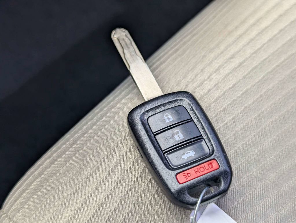 Used 2016 Honda Accord LX image 27