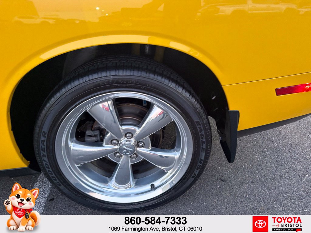 Used 2010 Dodge Challenger R/T RWD image 12