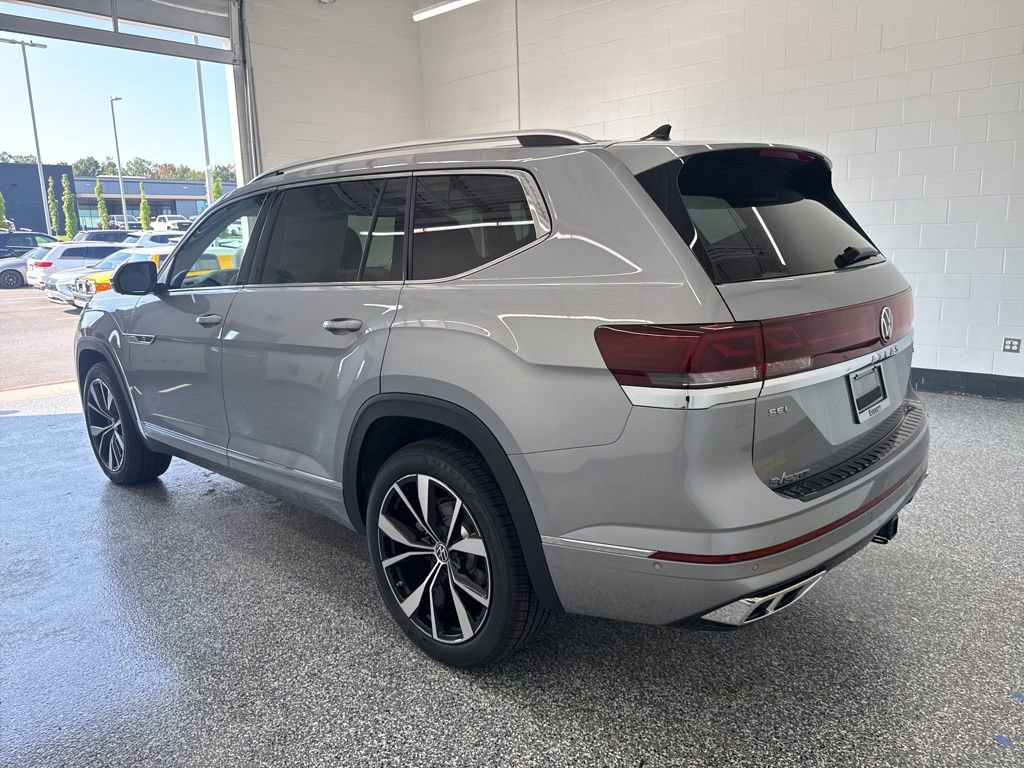 New 2026 Volkswagen Atlas SEL Premium R-Line image 2