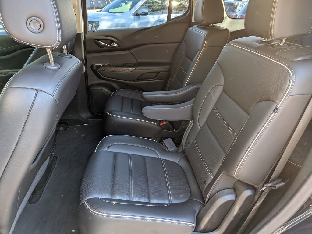 Used 2021 GMC Acadia Denali w/ Denali Ultimate Package AWD/4WD image 15