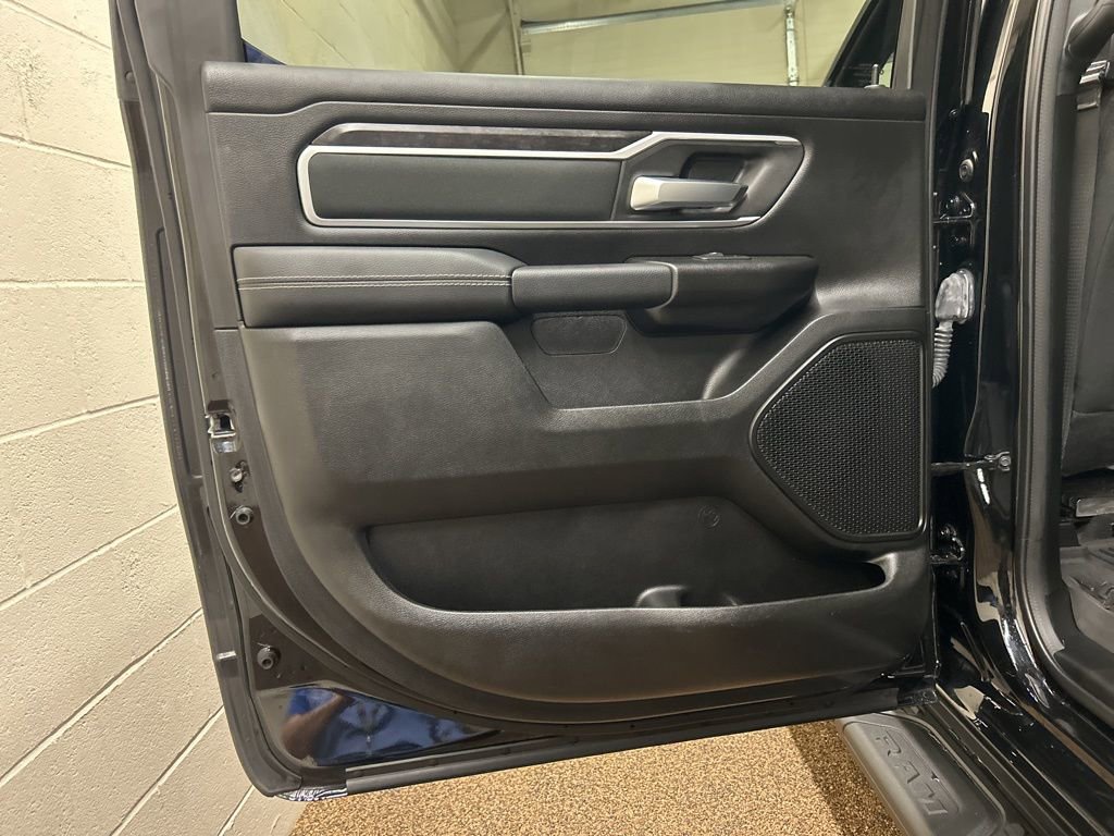 Used 2023 RAM 1500 Big Horn AWD/4WD image 14