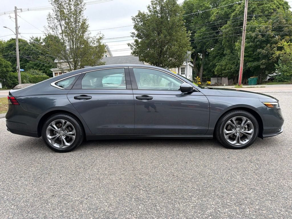 Used 2023 Honda Accord EX image 8