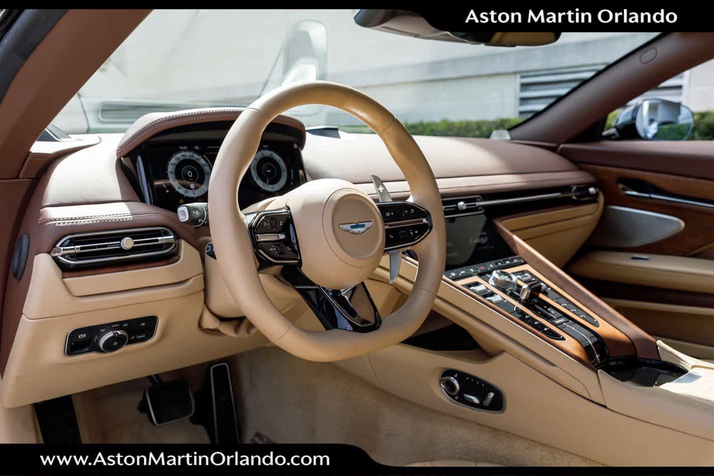Used 2024 Aston Martin DB12 Coupe RWD image 40