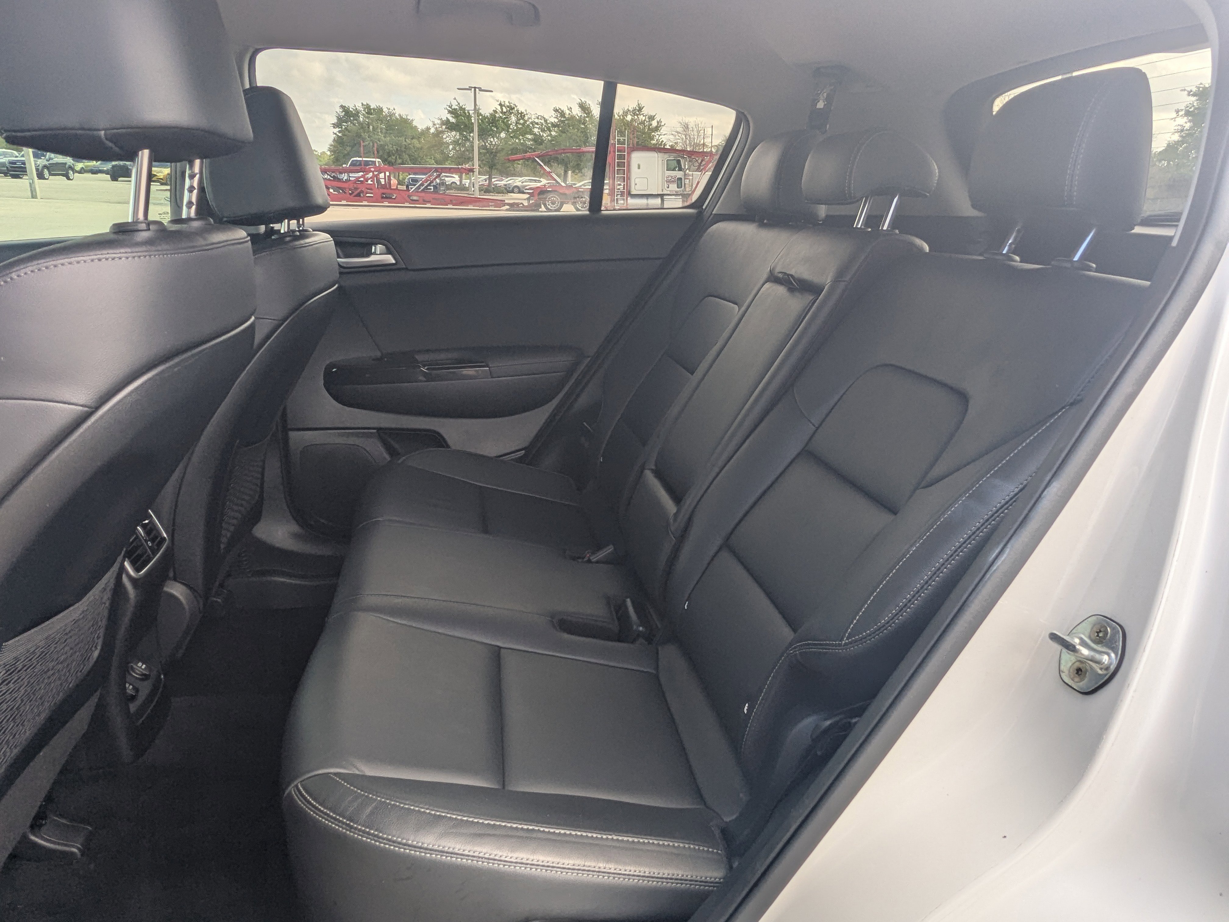 Certified 2019 Kia Sportage EX image 16