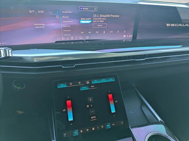 Used 2025 Cadillac Escalade ESV Premium Luxury image 15
