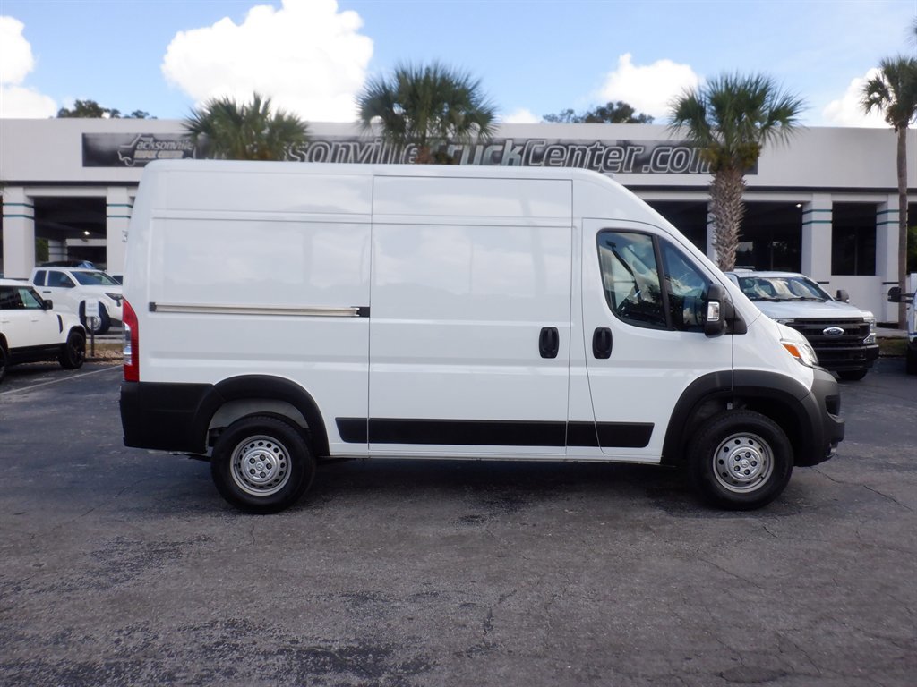 Used 2024 RAM ProMaster 2500 w/ Convenience Group