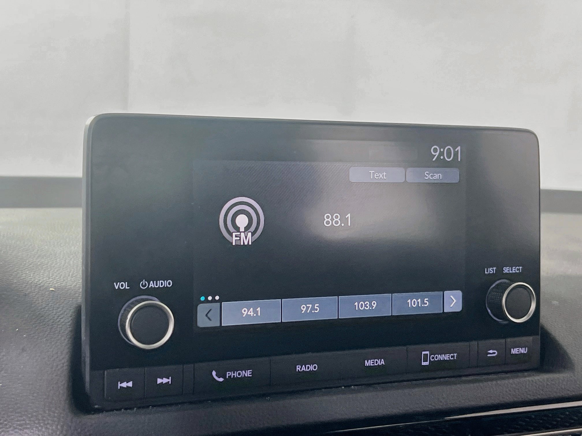 Used 2023 Honda Civic LX image 14