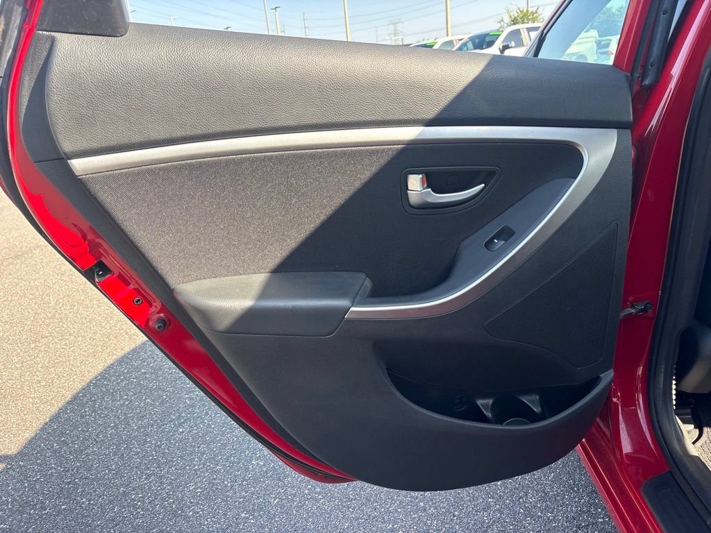 Used 2013 Hyundai Elantra GT FWD image 12
