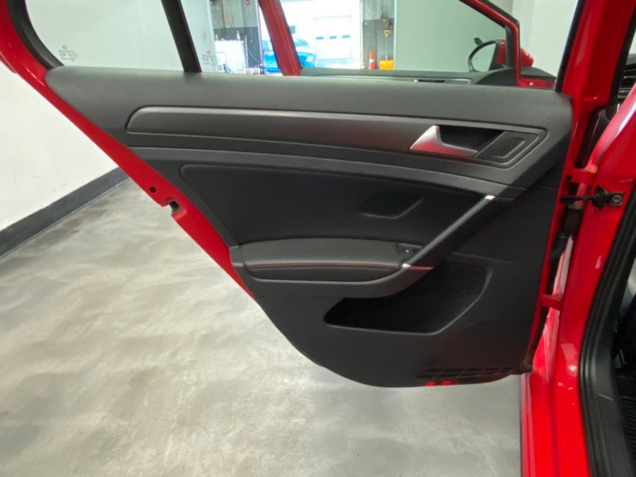 Used 2018 Volkswagen GTI S image 44