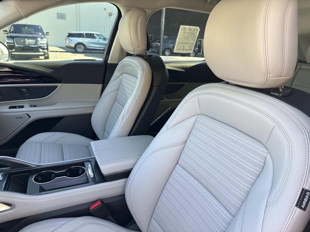 New 2026 Lincoln Nautilus Reserve image 20