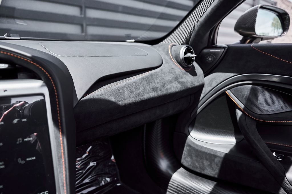 Used 2025 McLaren 750S Spider RWD image 75