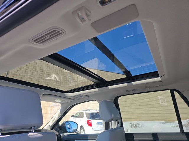 Used 2025 Ford Expedition Max Platinum w/ Driver's Package image 15