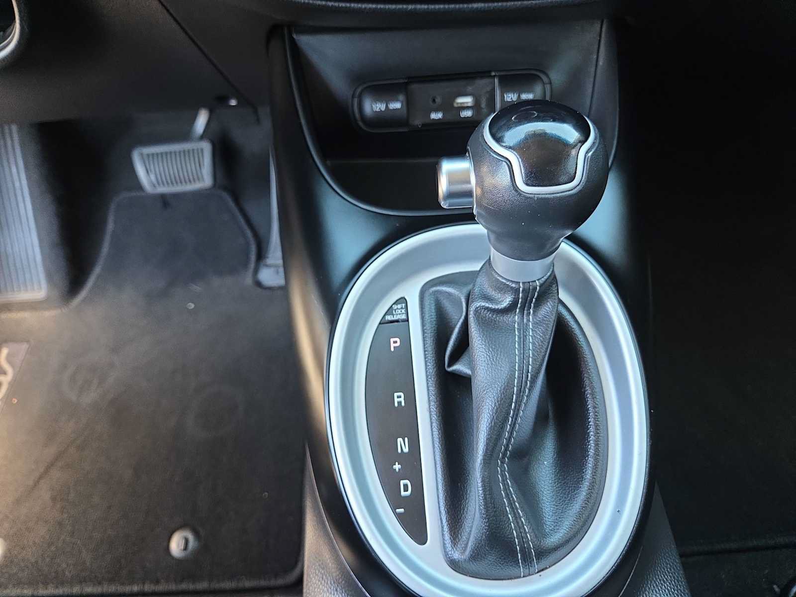 Used 2017 Kia Soul + FWD image 25