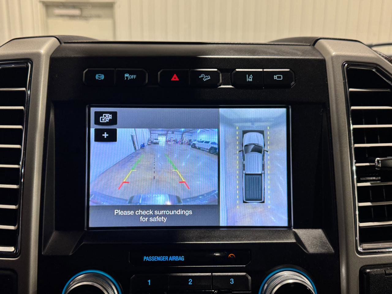 Used 2017 Ford F350 King Ranch w/ King Ranch Ultimate Package AWD/4WD image 59