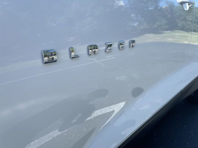 Used 2025 Chevrolet Blazer LT image 31