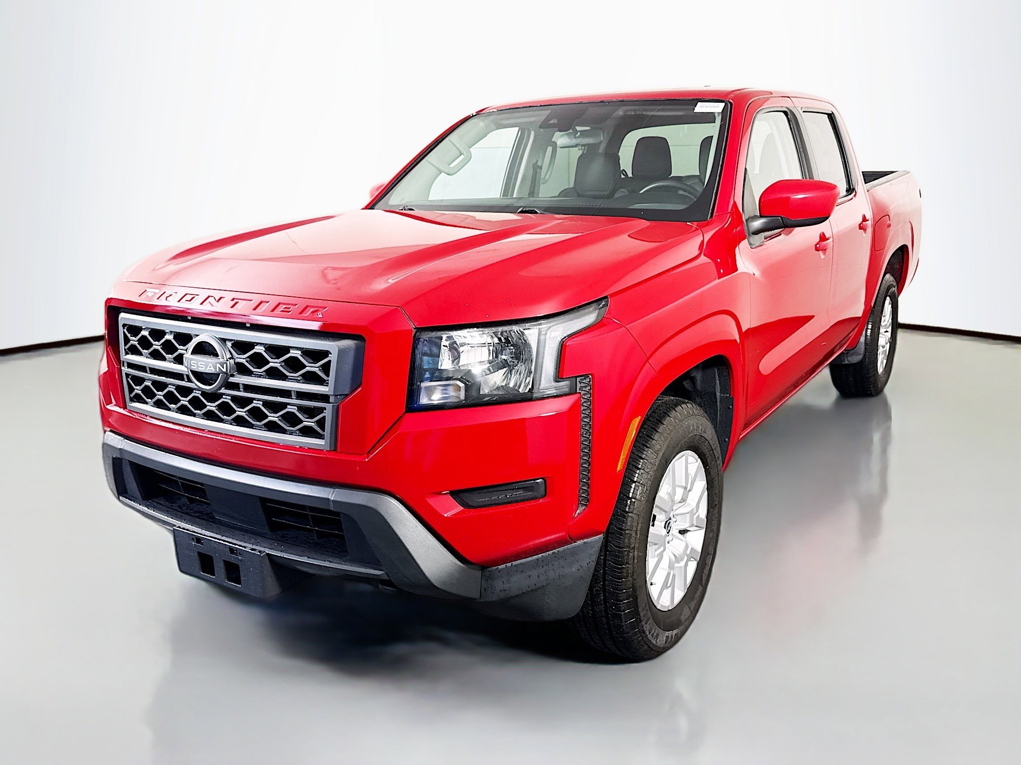 Used 2022 Nissan Frontier SV image 4