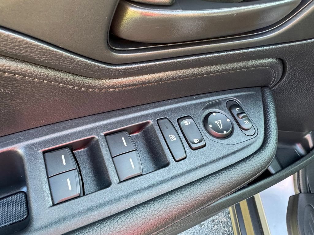 Used 2025 Honda Odyssey EX-L image 14