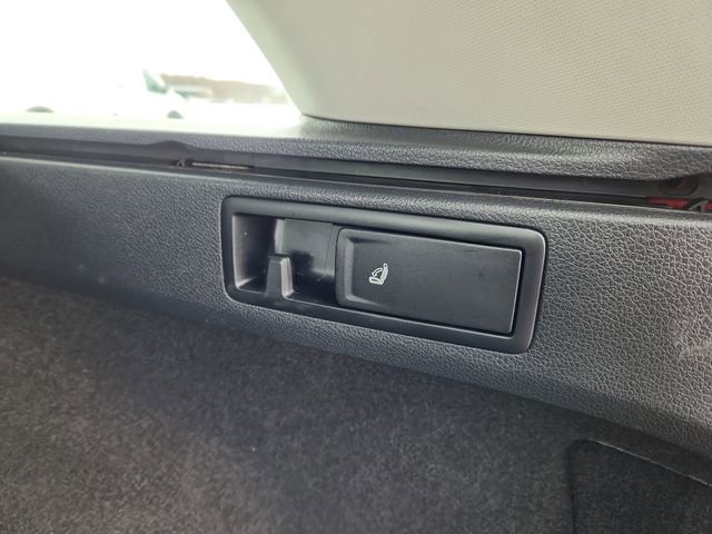 Used 2017 Volkswagen Golf Alltrack S image 30