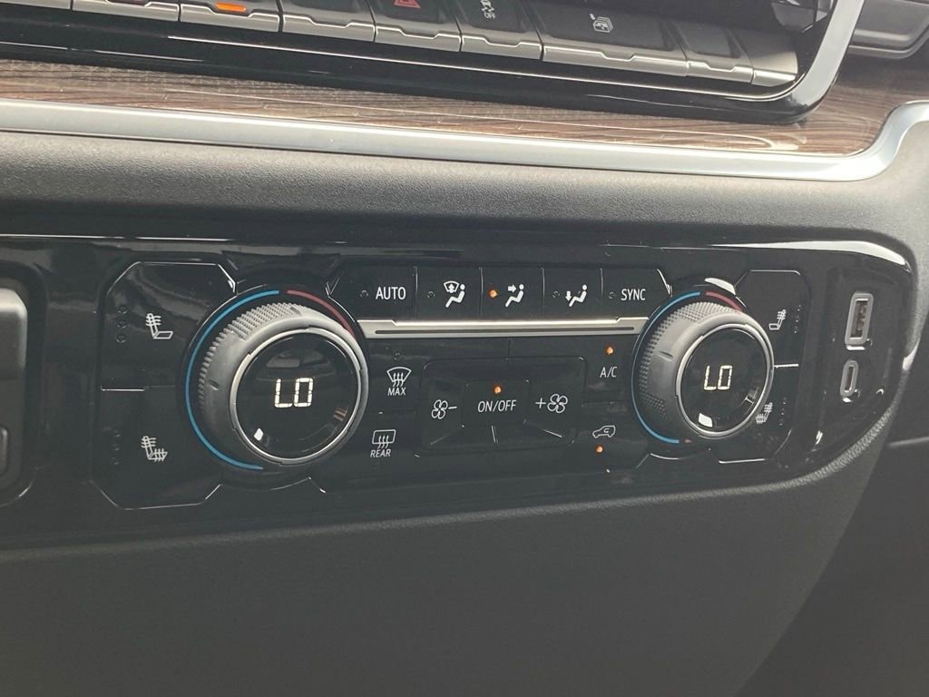 Used 2026 Chevrolet Silverado 1500 LT w/ Texas Edition Plus image 27