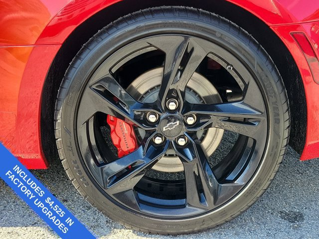 Used 2023 Chevrolet Camaro SS RWD image 9