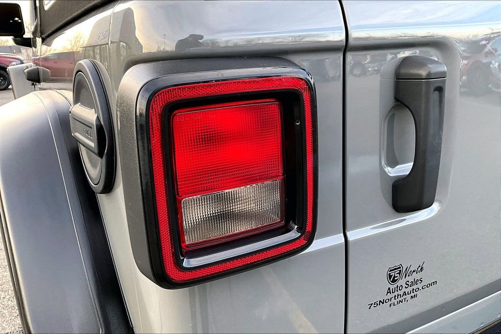 Used 2021 Jeep Wrangler Unlimited Sport w/ Technology Group image 22