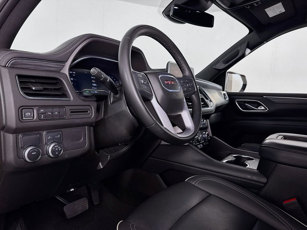 Used 2024 GMC Yukon SLT image 12