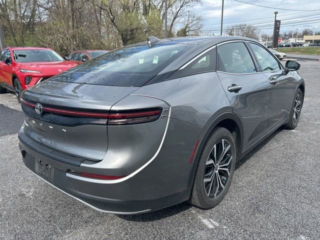 Used 2024 Toyota Crown XLE image 3