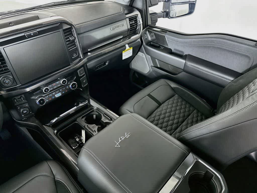 New 2026 Ford F250 Lariat w/ Black Appearance Package AWD/4WD image 11