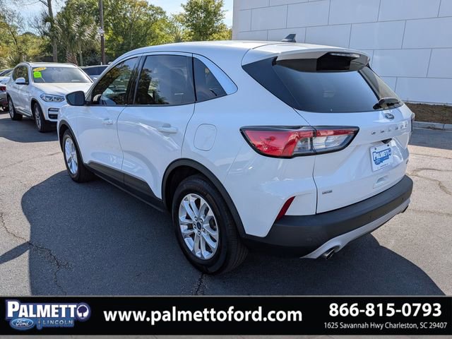 Used 2020 Ford Escape SE image 6