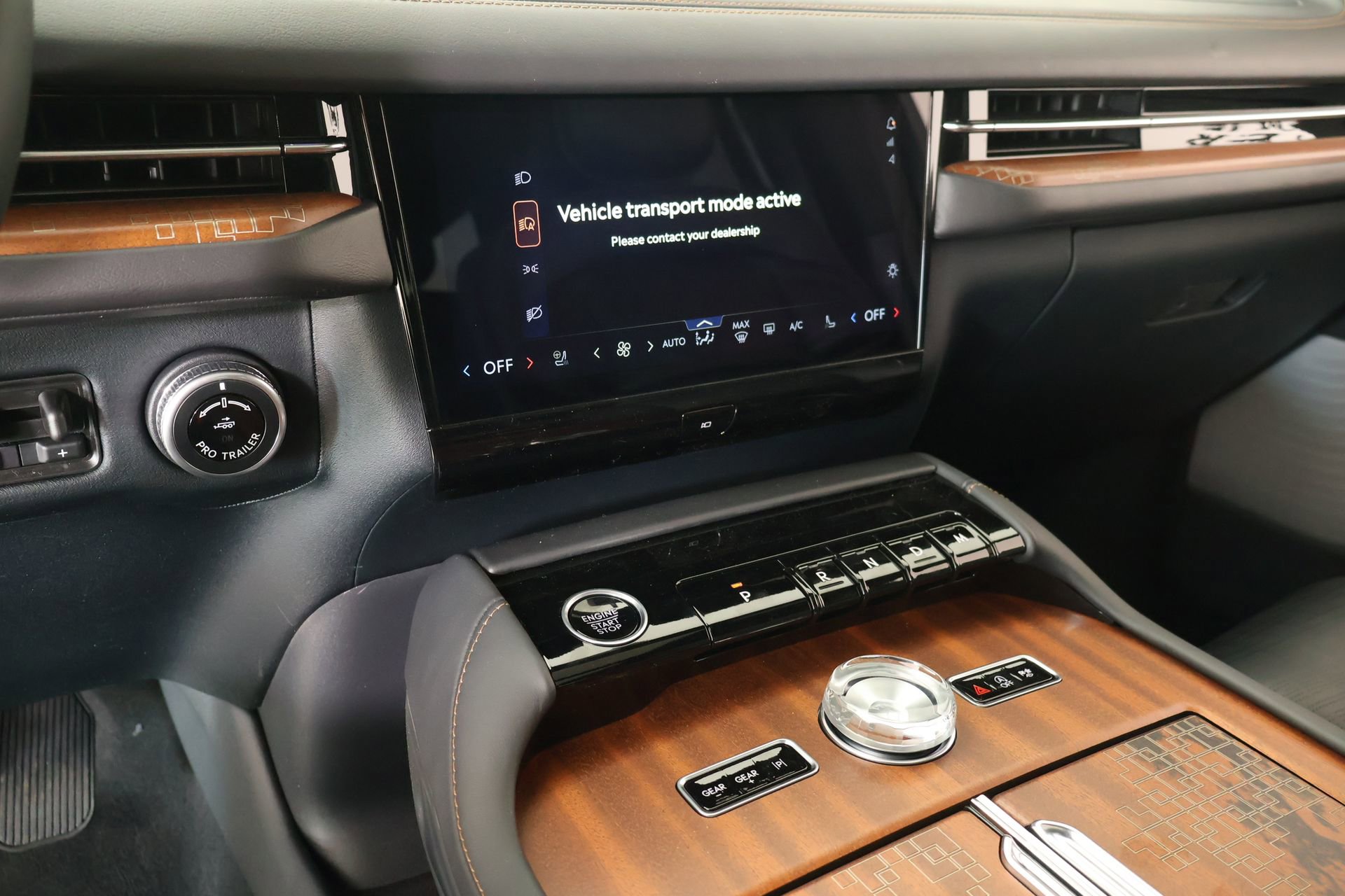 New 2026 Lincoln Navigator L Black Label AWD/4WD image 6