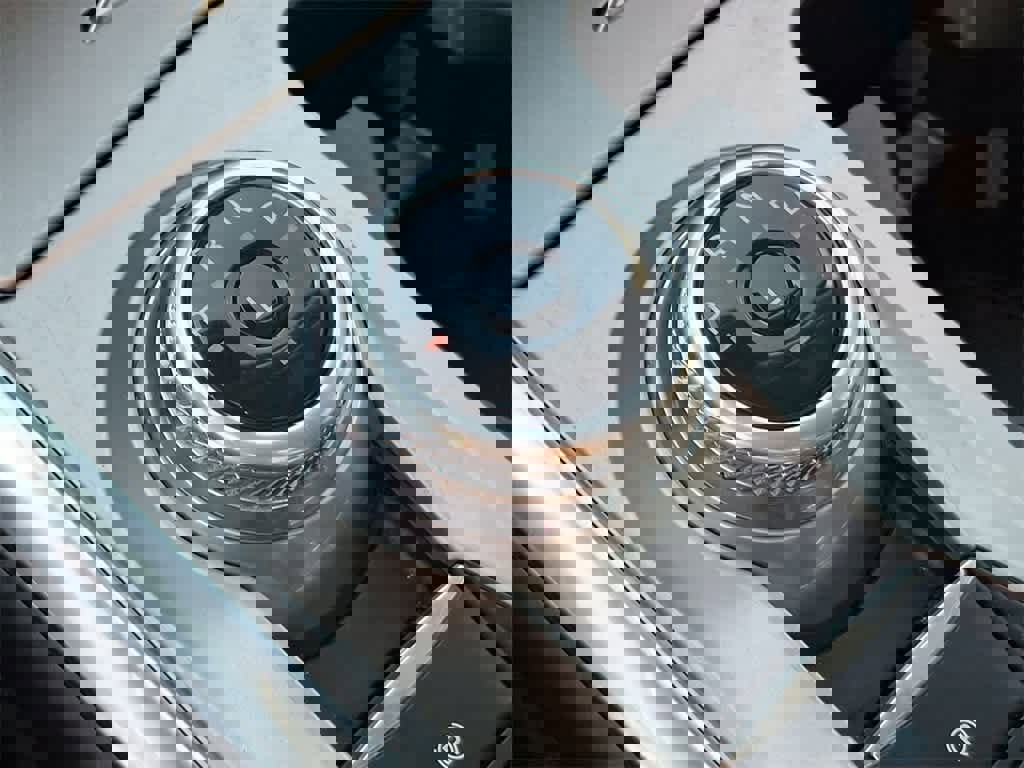 Used 2022 Ford Explorer Limited image 18