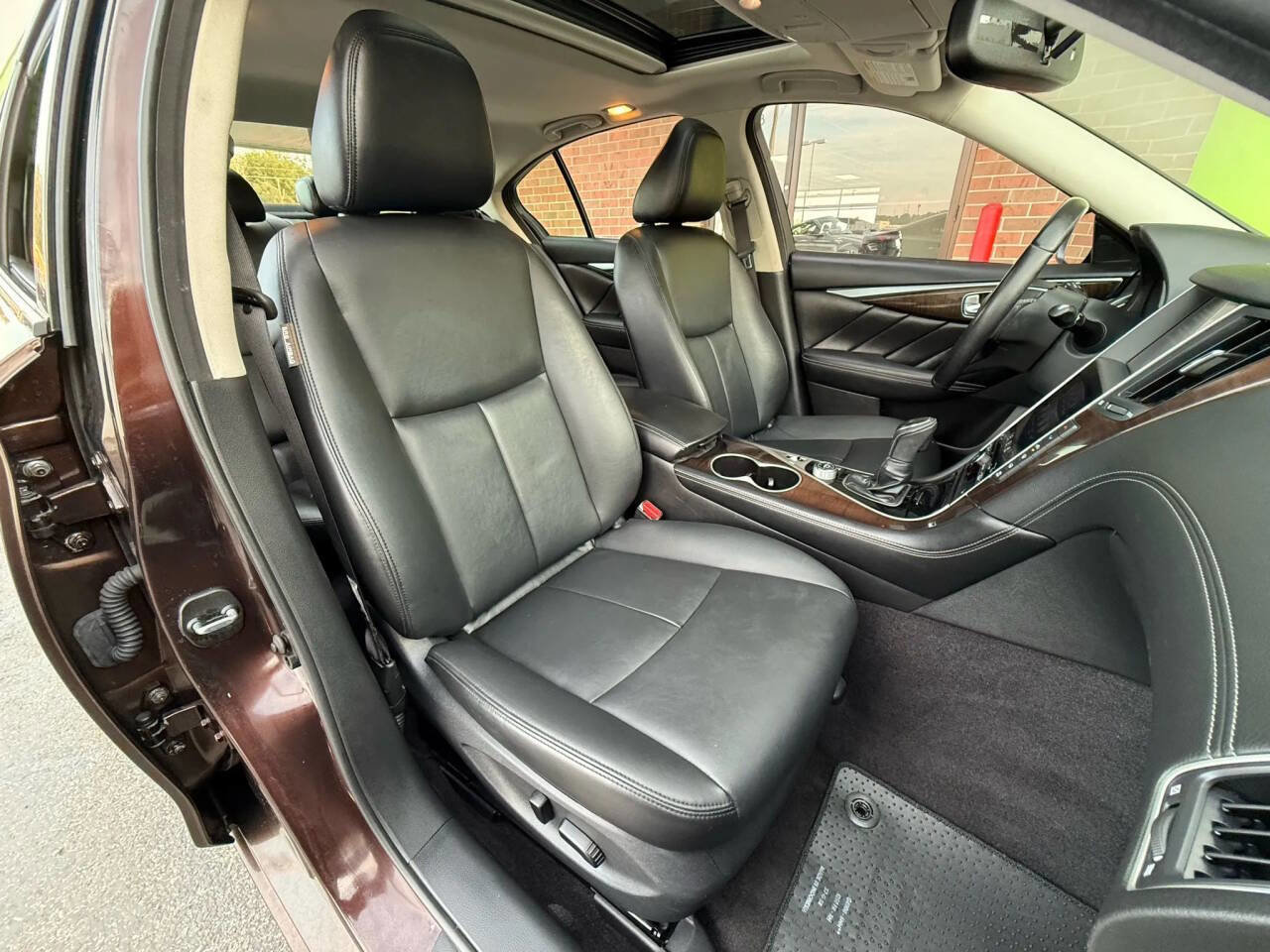 Used 2018 INFINITI Q50 Luxe w/ Essential Package (3.0T Luxe) image 30