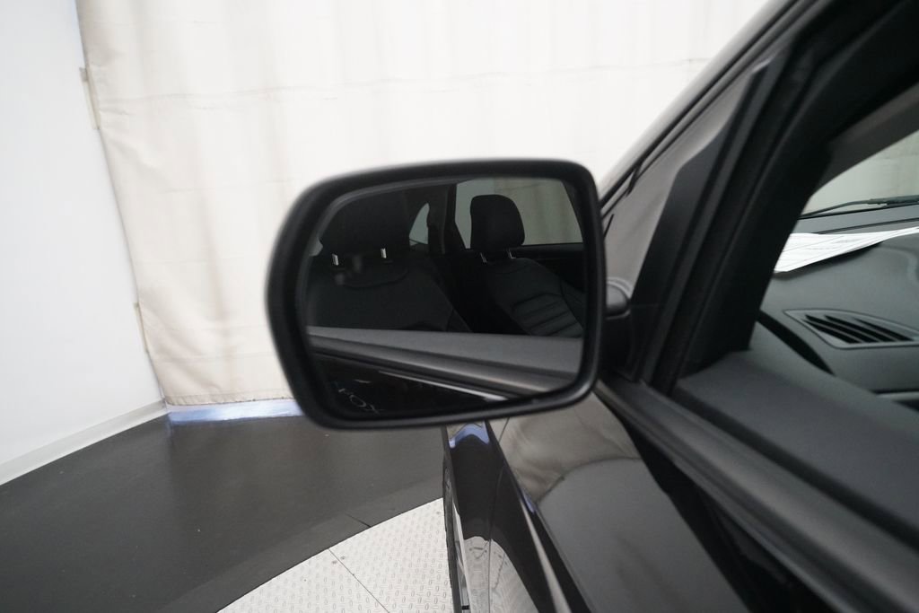 Used 2023 Ford Edge SEL w/ Sport Appearance Package image 27