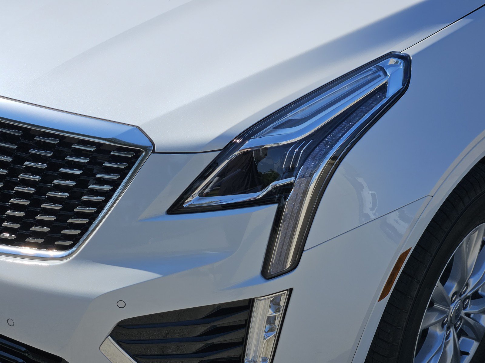 New 2026 Cadillac XT5 Luxury FWD image 5