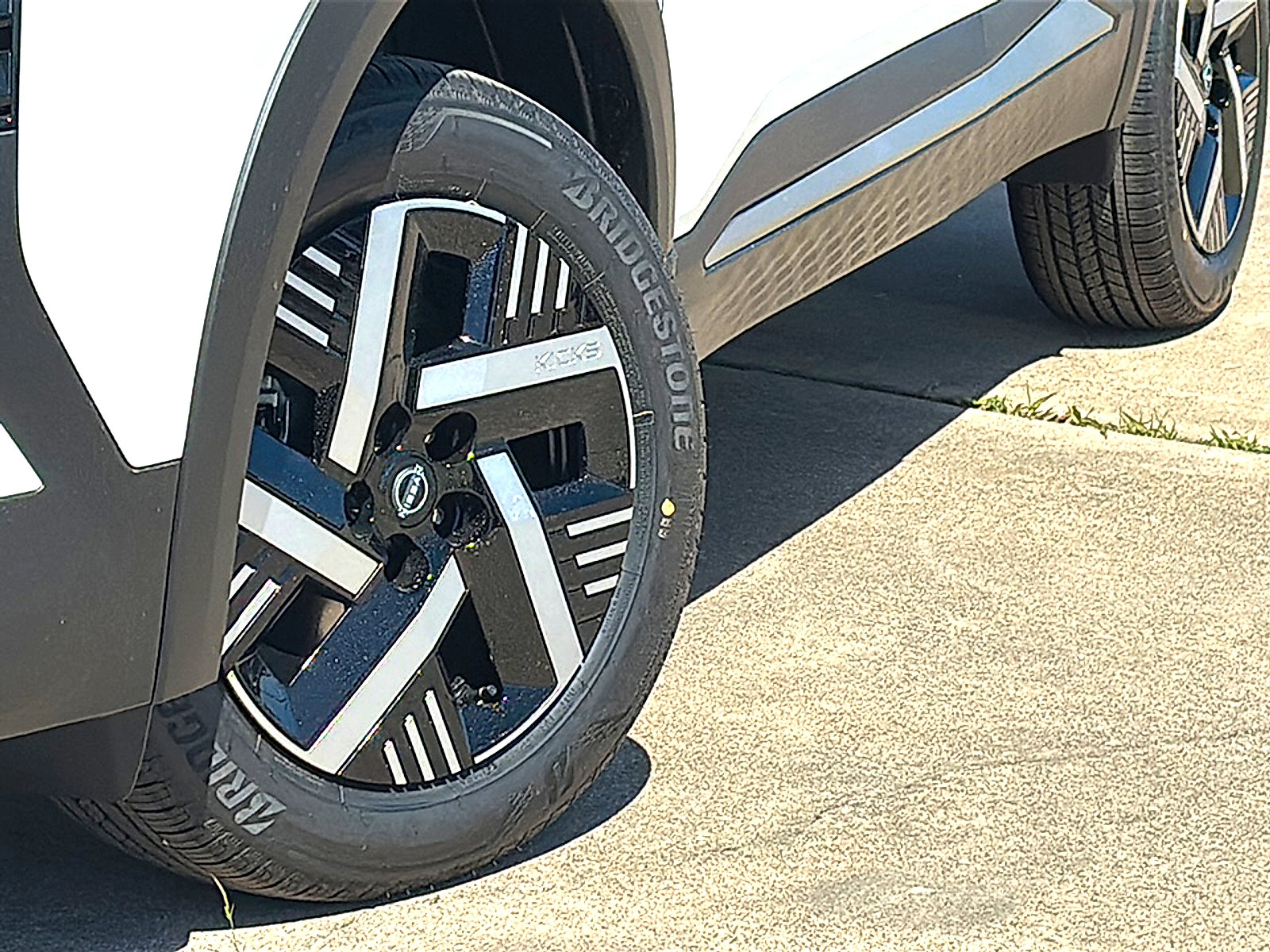 New 2026 Nissan Kicks SV w/ Cold Weather Package image 3